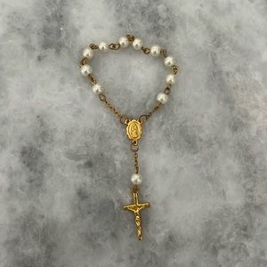 Small pearl rosary bracelet
